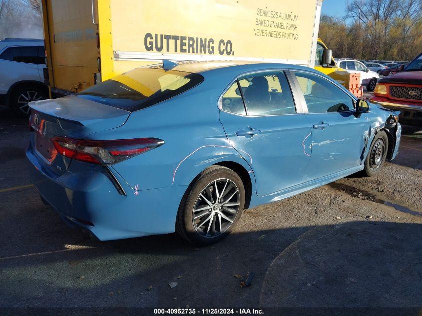 TOYOTA CAMRY SE 2024