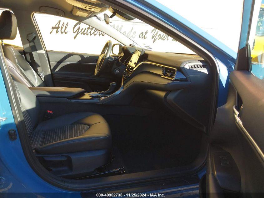 TOYOTA CAMRY SE 2024