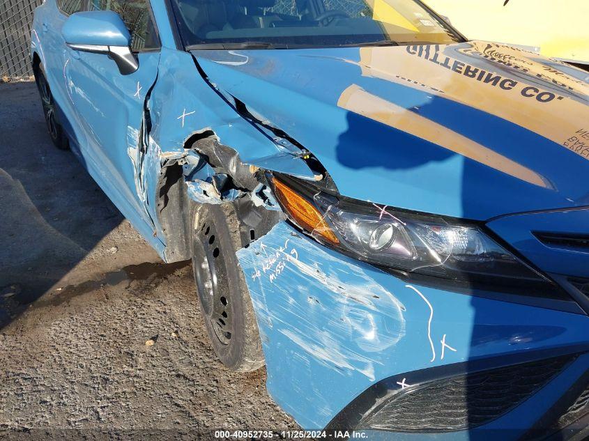 TOYOTA CAMRY SE 2024