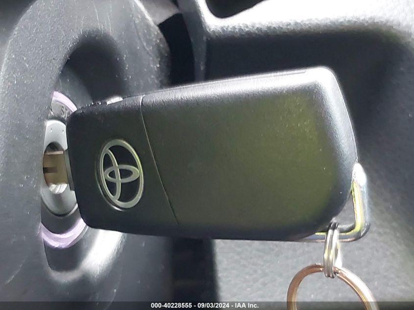 TOYOTA CAMRY SE/SE NIGHT SHADE 2022