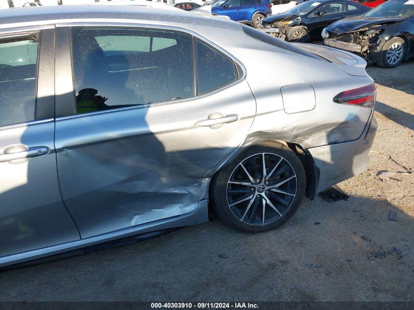 TOYOTA CAMRY SE 2022