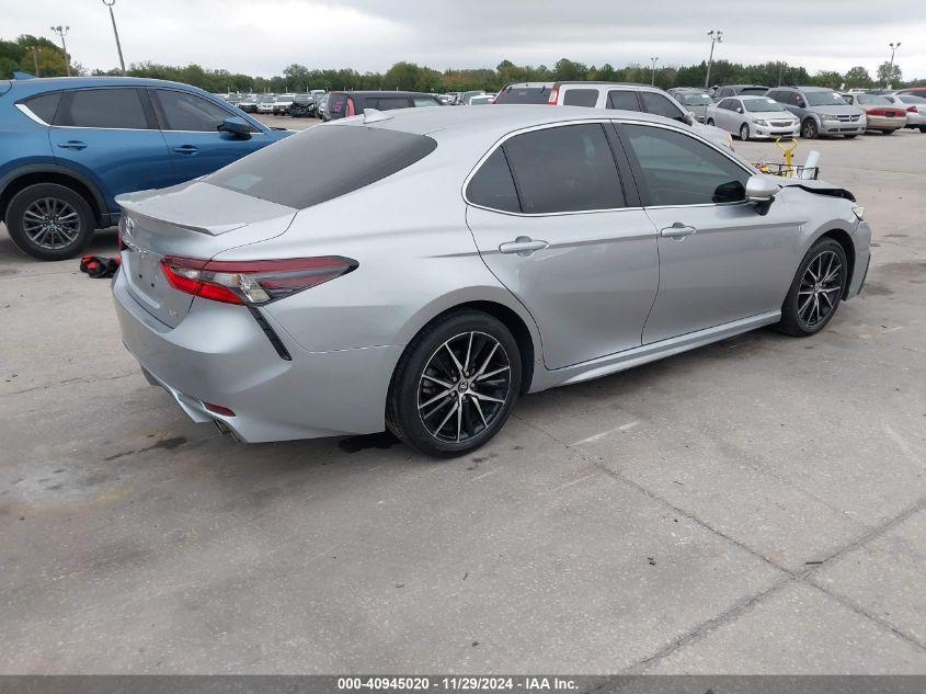 TOYOTA CAMRY SE 2024