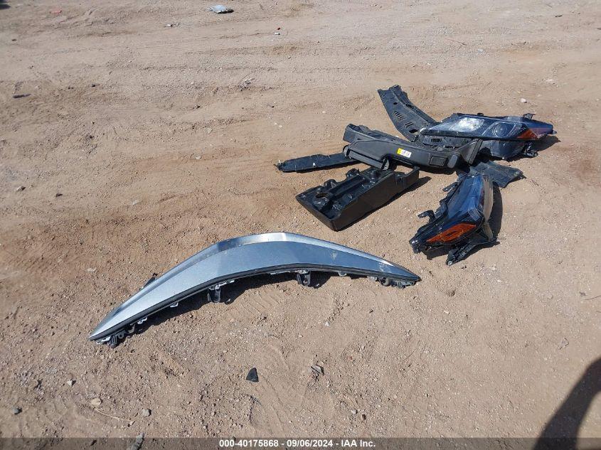 TOYOTA CAMRY SE 2021