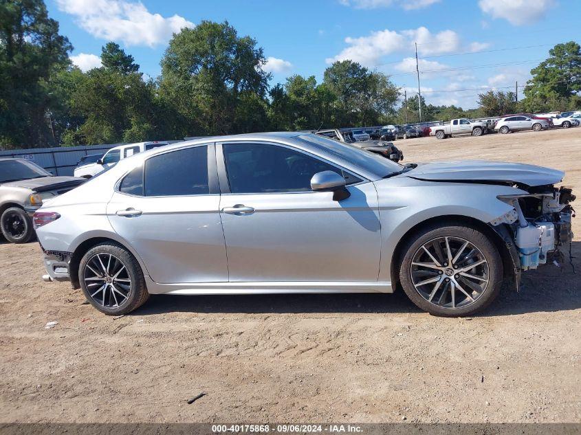TOYOTA CAMRY SE 2021