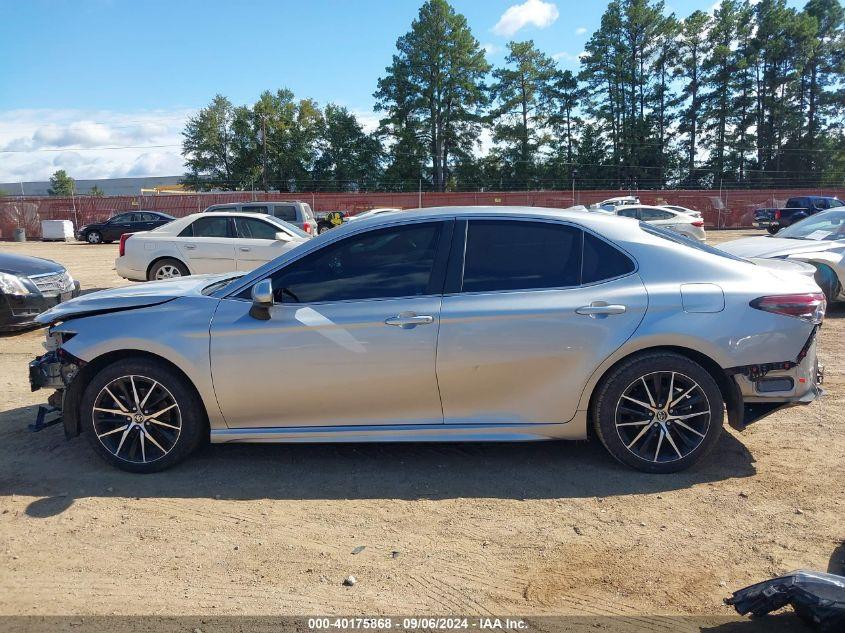 TOYOTA CAMRY SE 2021