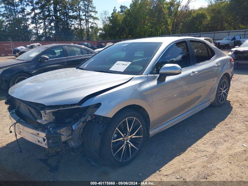 TOYOTA CAMRY SE 2021