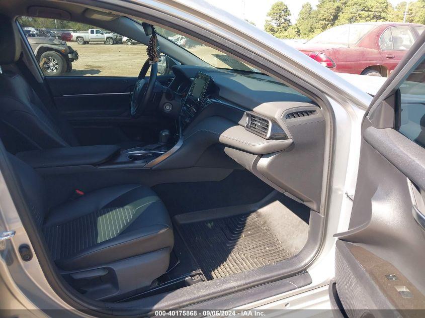 TOYOTA CAMRY SE 2021