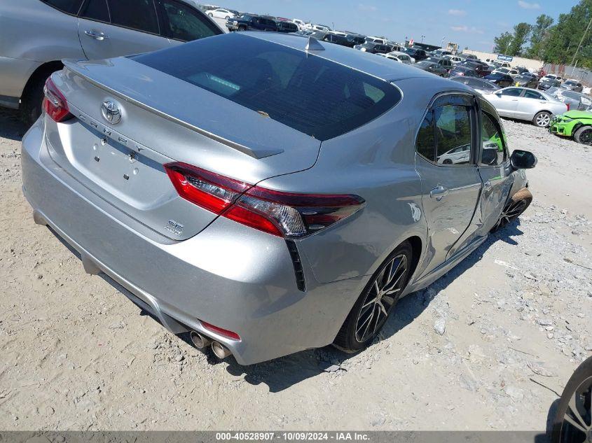 TOYOTA CAMRY SE AWD 2022