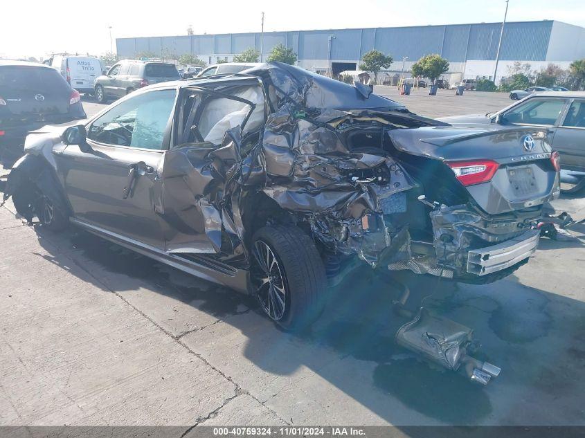 TOYOTA CAMRY SE HYBRID 2020