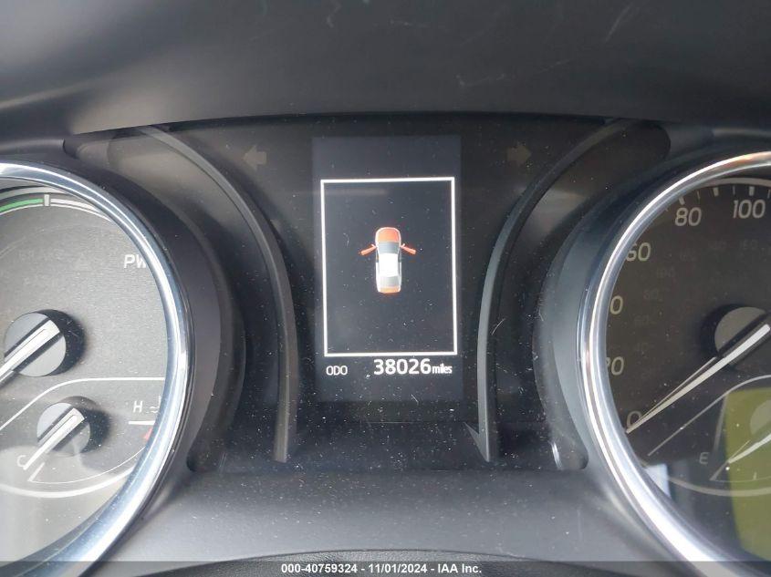 TOYOTA CAMRY SE HYBRID 2020