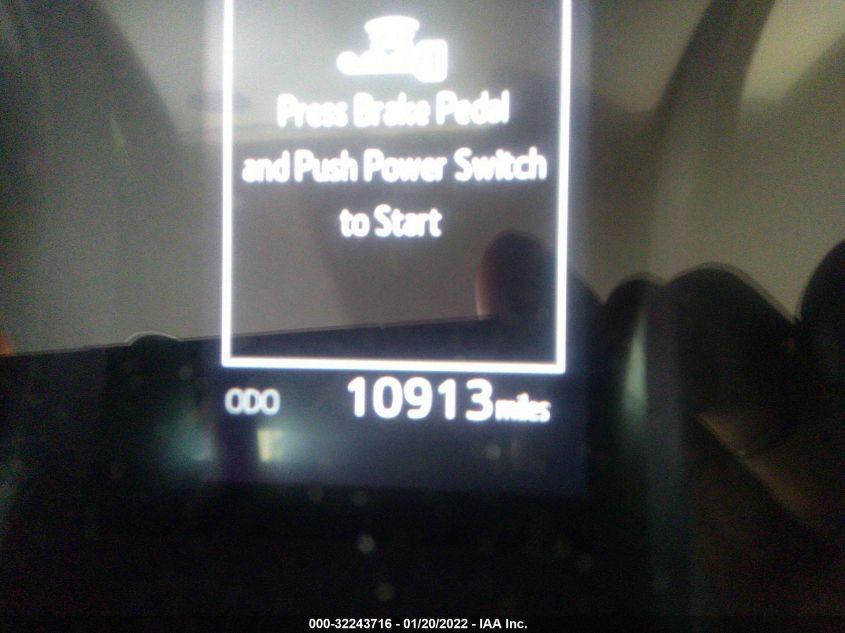 TOYOTA CAMRY HYBRID SE 2020