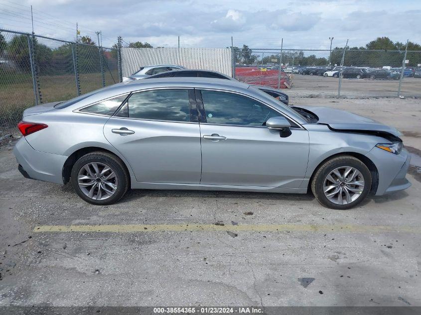 TOYOTA AVALON XLE 2022