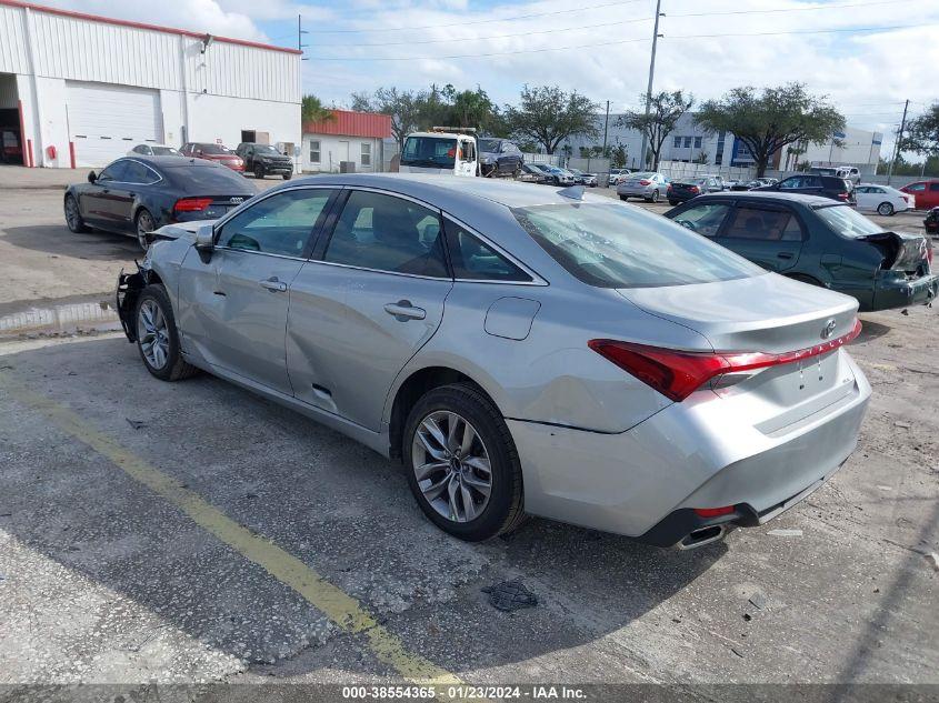 TOYOTA AVALON XLE 2022