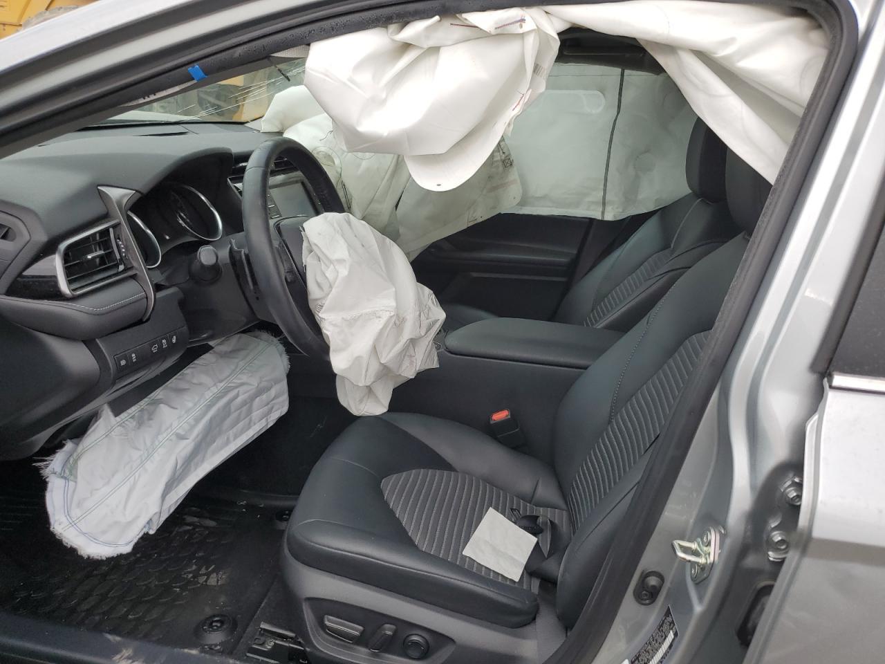 TOYOTA CAMRY SE SE 2020