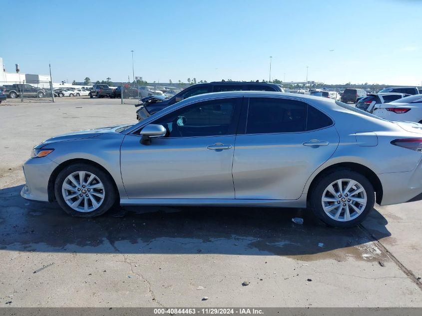 TOYOTA CAMRY LE 2022