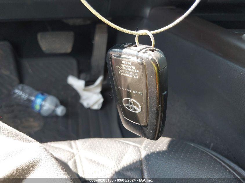 TOYOTA CAMRY LE 2022