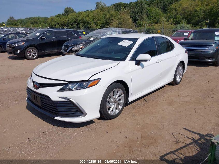 TOYOTA CAMRY LE 2022