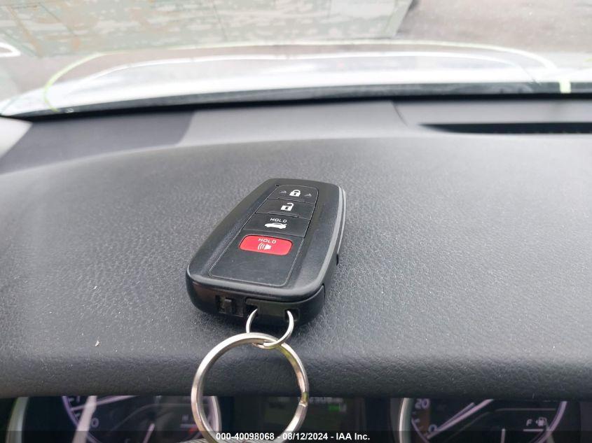 TOYOTA CAMRY LE 2022