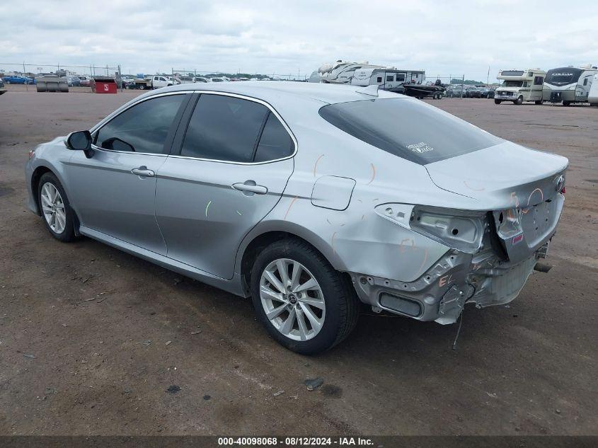 TOYOTA CAMRY LE 2022