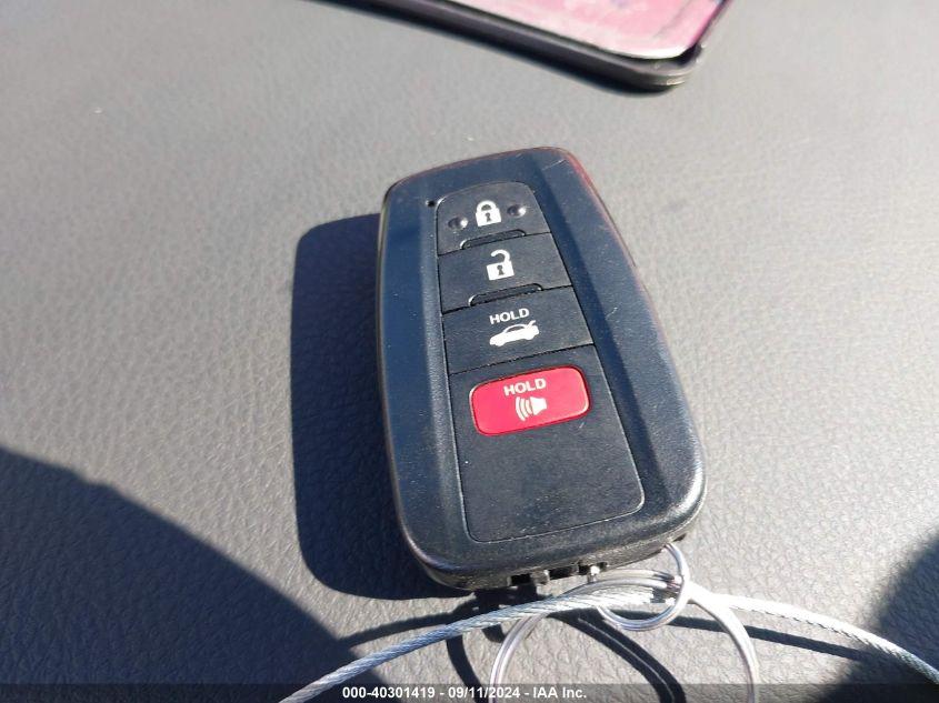 TOYOTA CAMRY LE 2024