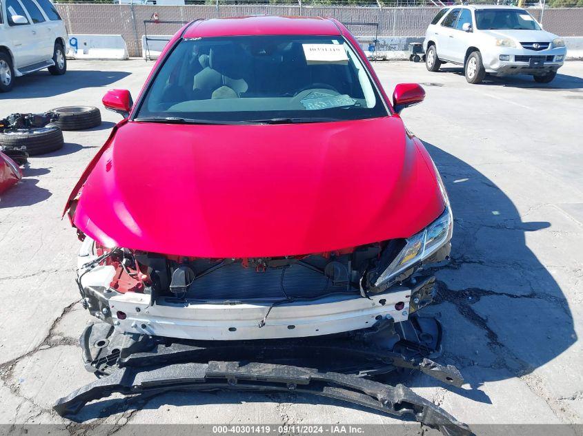 TOYOTA CAMRY LE 2024