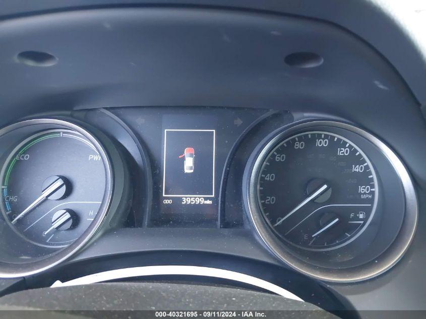 TOYOTA CAMRY SE HYBRID 2023