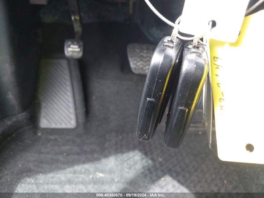 TOYOTA CAMRY SE 2023