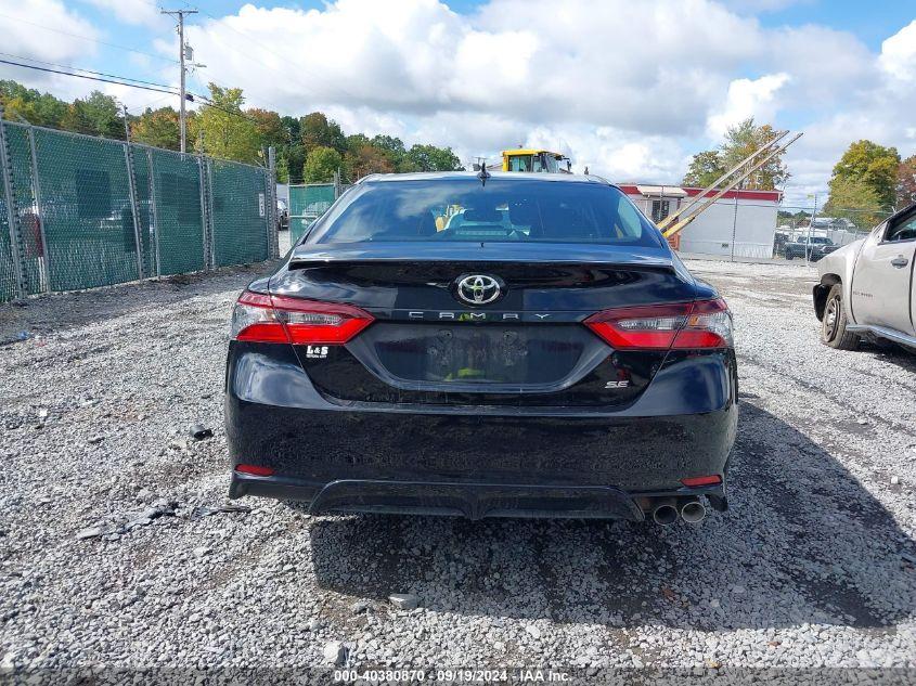 TOYOTA CAMRY SE 2023