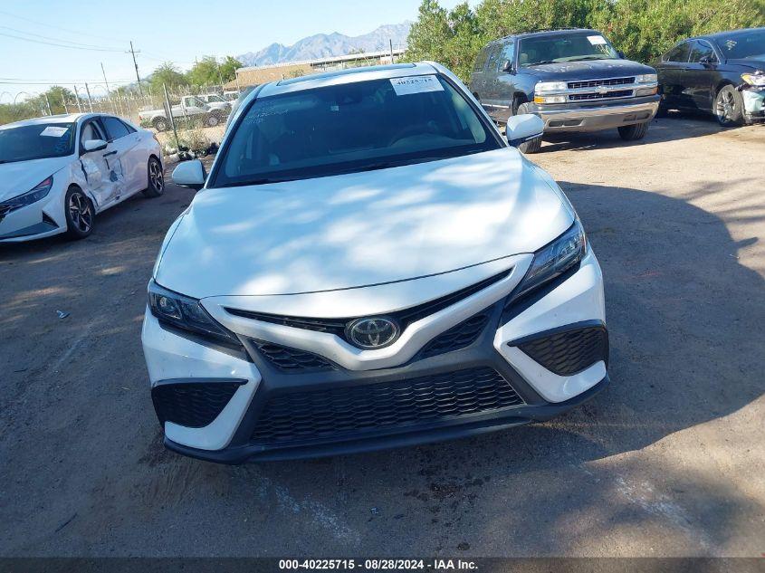 TOYOTA CAMRY SE 2022