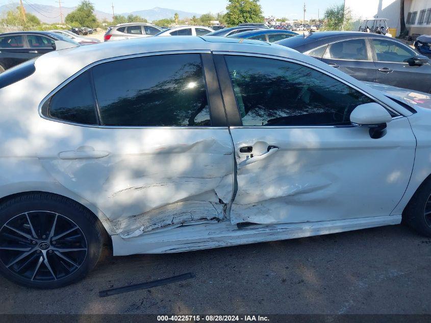 TOYOTA CAMRY SE 2022