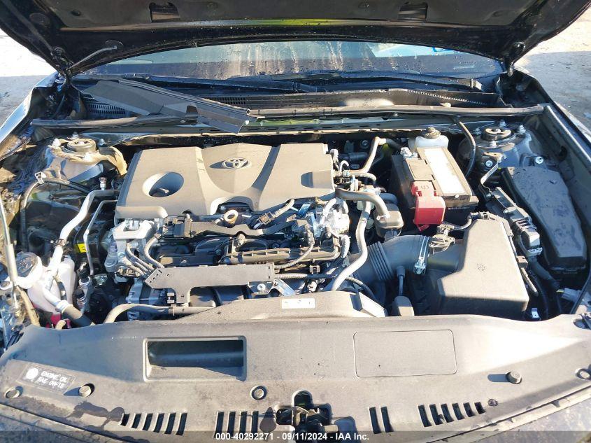 TOYOTA CAMRY SE 2024