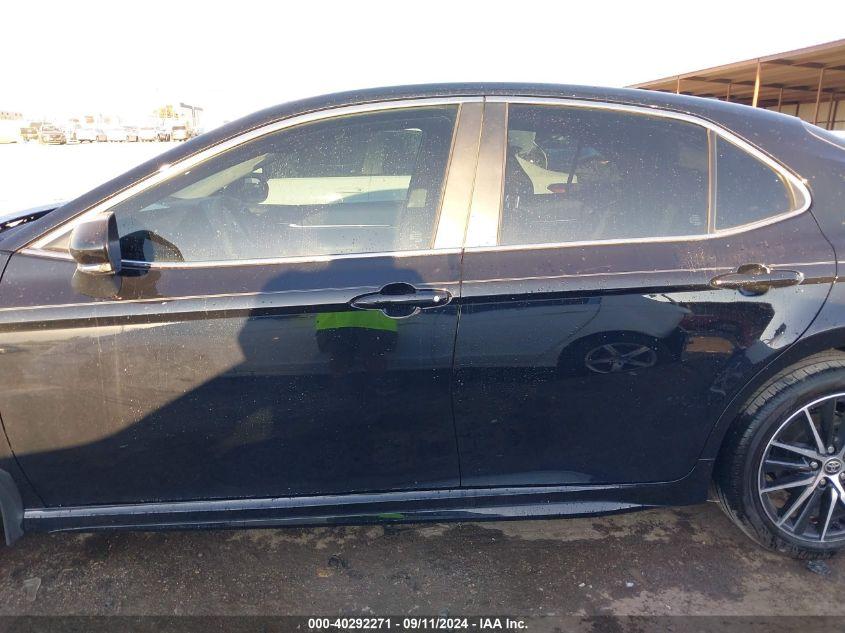 TOYOTA CAMRY SE 2024