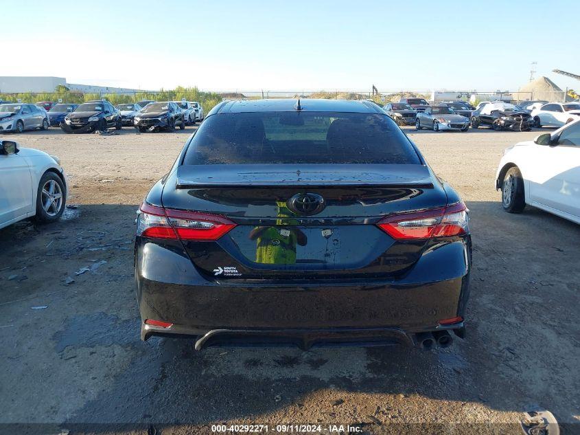 TOYOTA CAMRY SE 2024