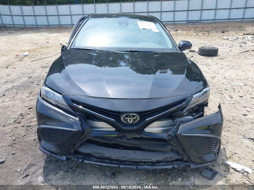 TOYOTA CAMRY SE 2021