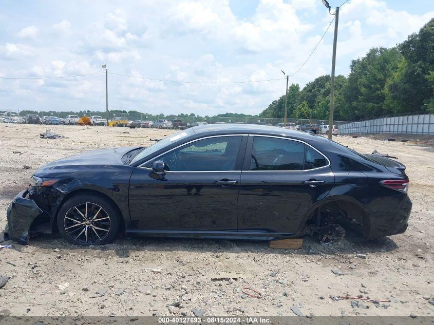 TOYOTA CAMRY SE 2021