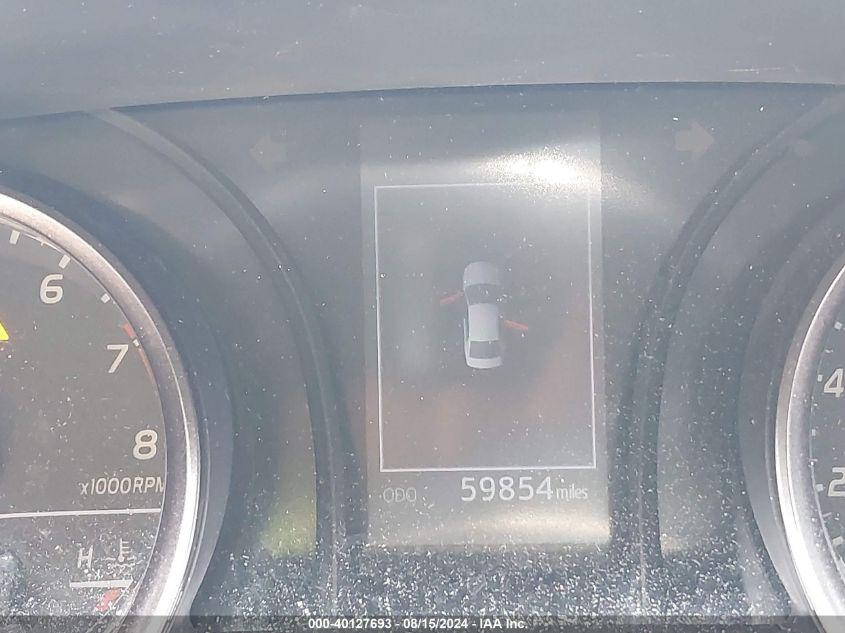 TOYOTA CAMRY SE 2021