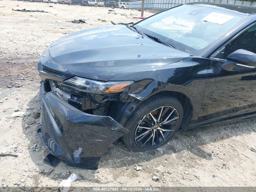 TOYOTA CAMRY SE 2021