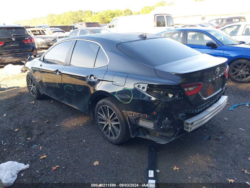TOYOTA CAMRY SE 2021