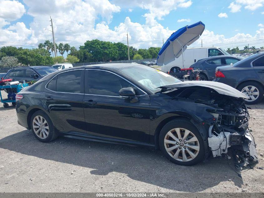 TOYOTA CAMRY SE 2023