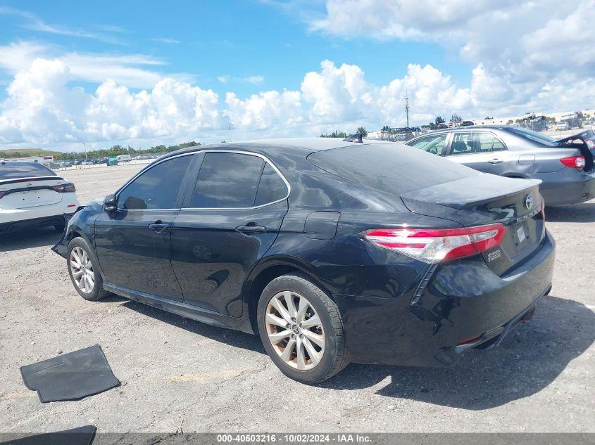 TOYOTA CAMRY SE 2023