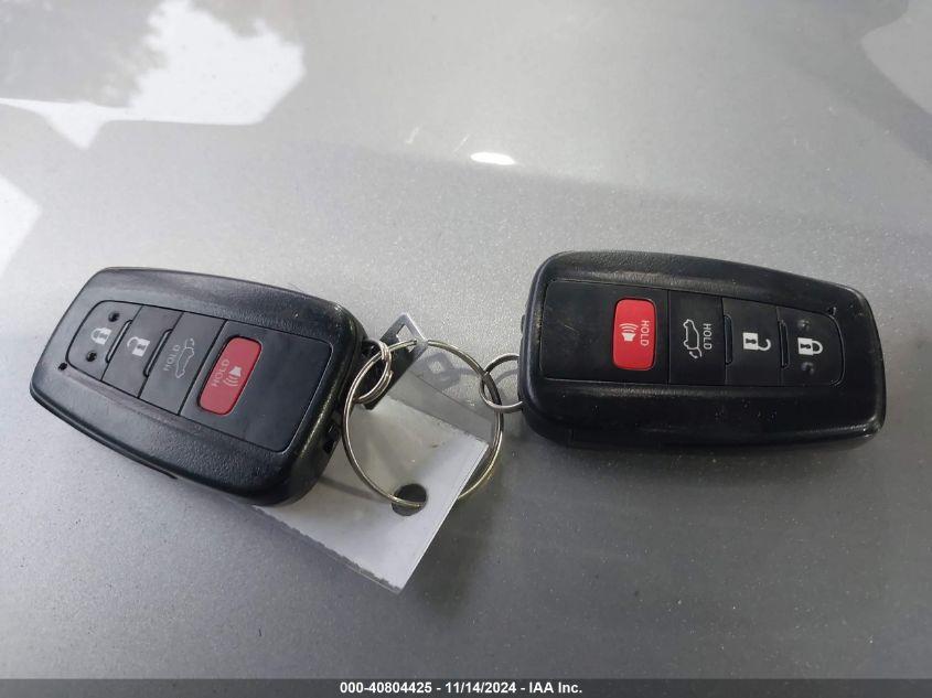 TOYOTA RAV4 HYBRID XLE 2023