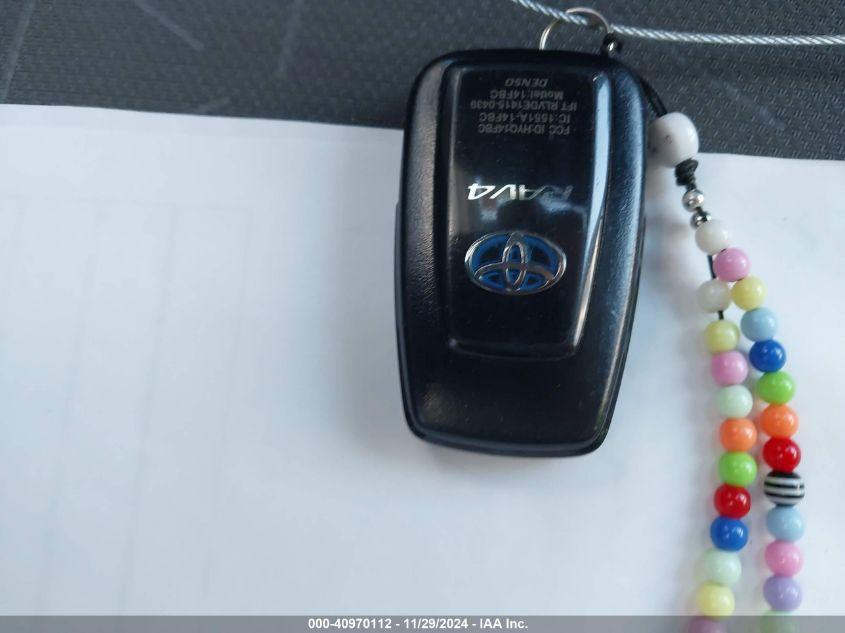 TOYOTA RAV4 HYBRID XLE 2021