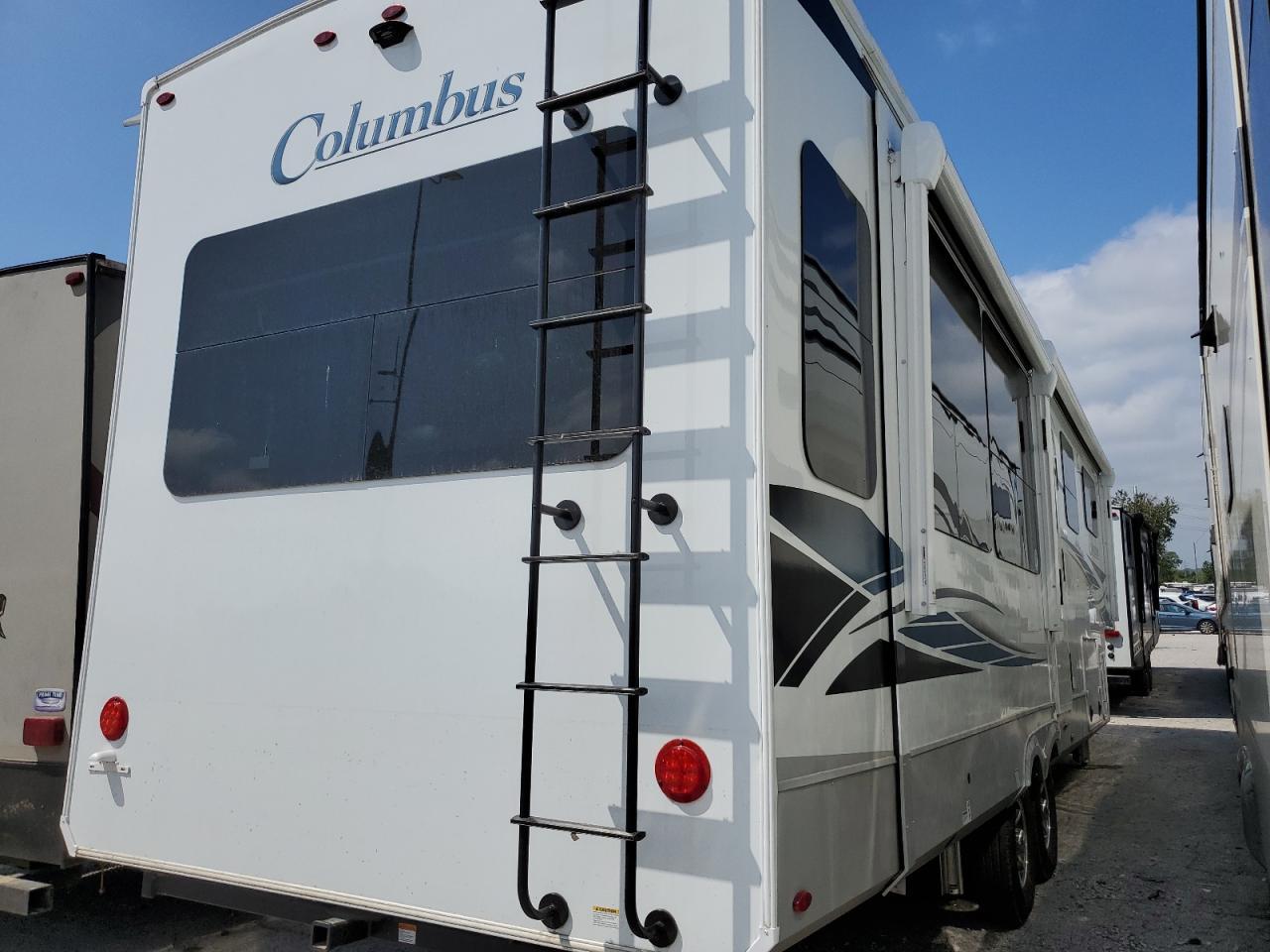 PALO COLUMBUS 3  2023