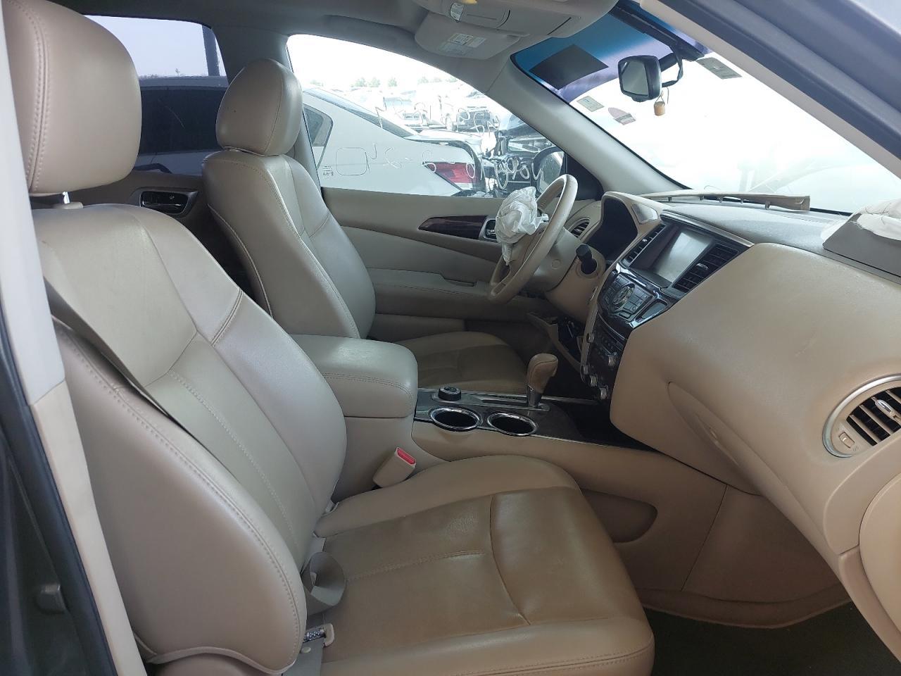 NISSAN PATHFINDER  2015