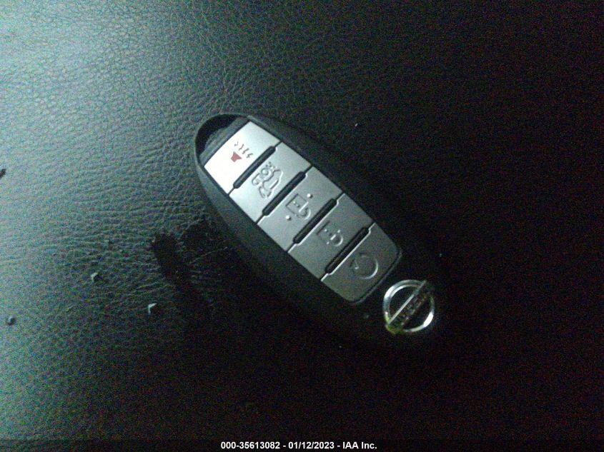 NISSAN PATHFINDER SL 2020