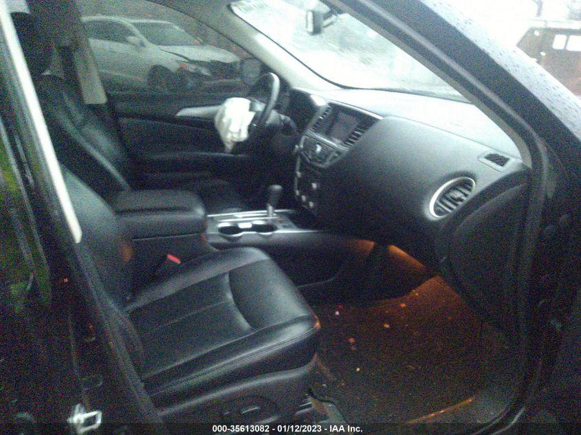 NISSAN PATHFINDER SL 2020