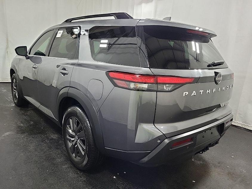 NISSAN PATHFINDER SV 4WD 2022