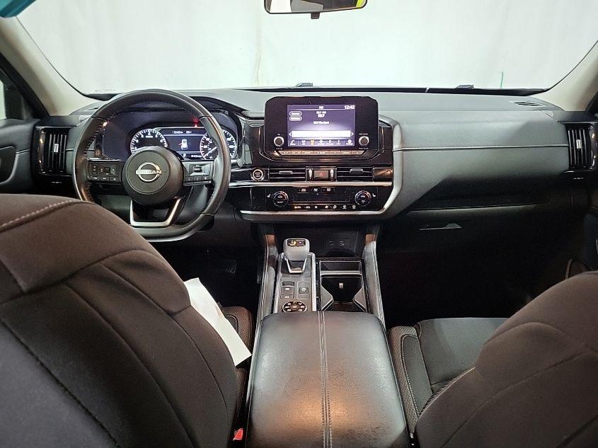 NISSAN PATHFINDER SV 4WD 2022