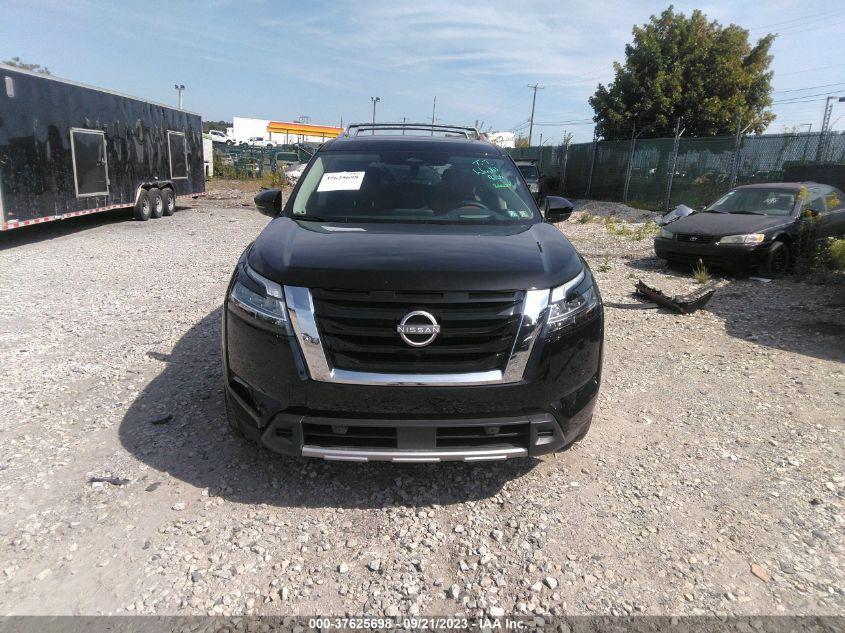NISSAN PATHFINDER PLATINUM 2023