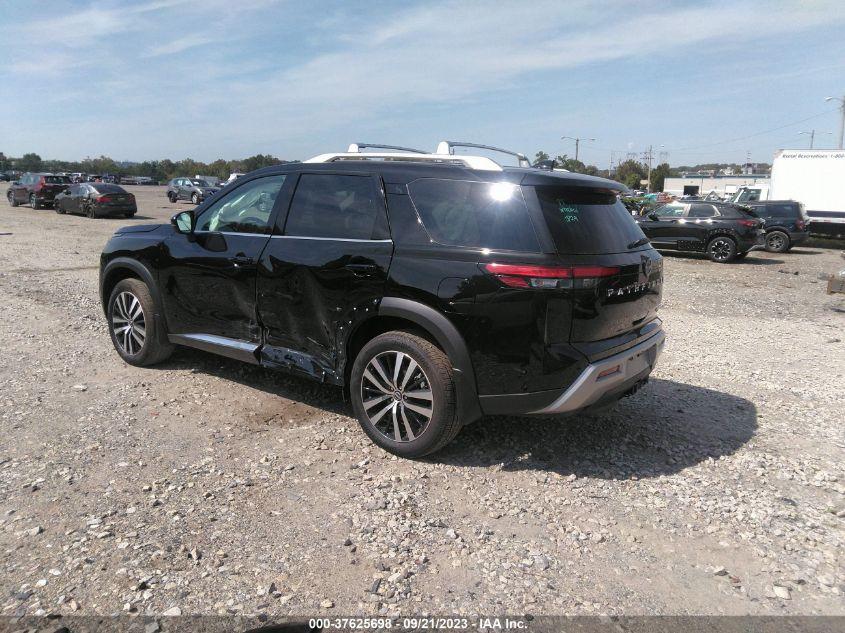 NISSAN PATHFINDER PLATINUM 2023